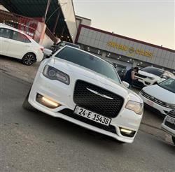 کرایسلەر 300